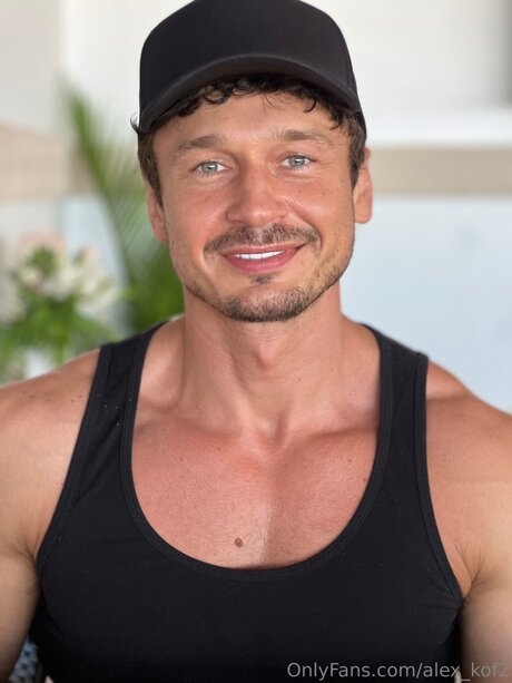 Alex Kof2 strip onlyfans