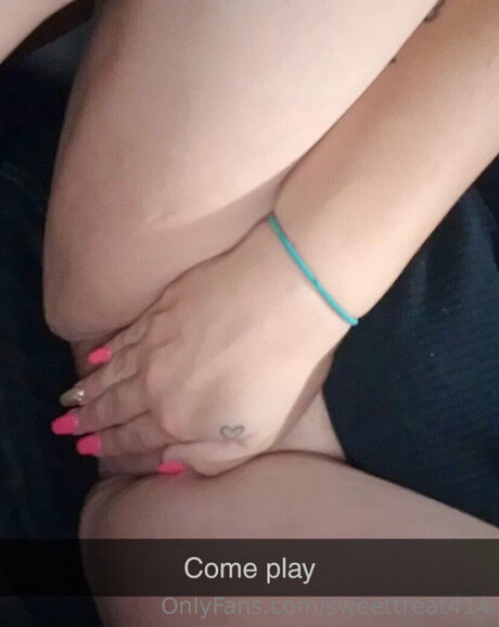 Sweettreat414 onlyfans boobs