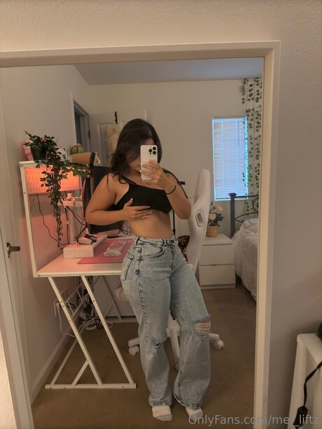 Mel Koneko onlyfans free