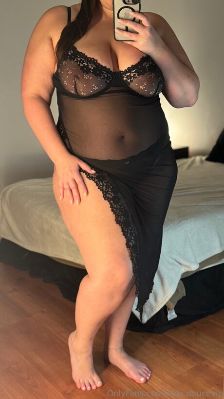 Mila Doucevip topless onlyfans