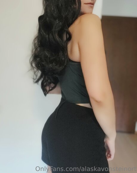 Alaskavonsteinort onlyfans nude porn