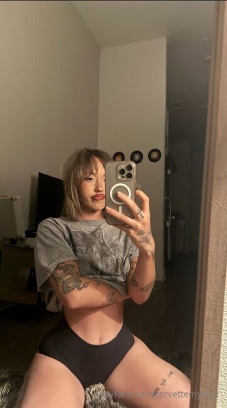 Corvettemykala onlyfans model photo