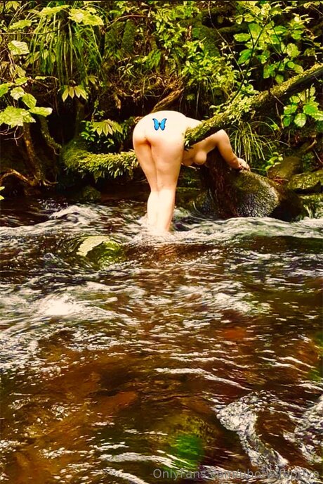 Uhotwifepriya onlyfans leaked nude