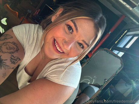 Freedemibleu onlyfans star