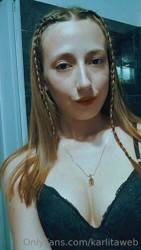 Karlitaweb naked leaked onlyfans