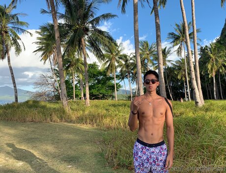 J Shredderson onlyfans nude tits