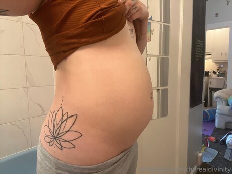 Therealdivinity onlyfans model