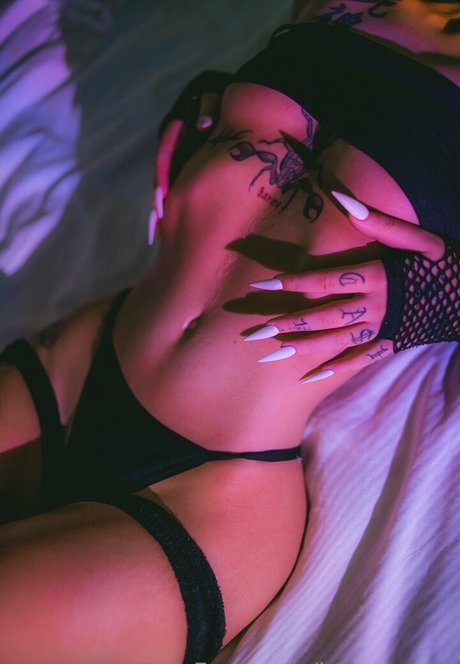 ladyg orgia onlyfans archive