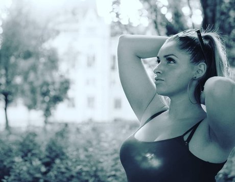 Nicole Andrievich onlyfans leaks.