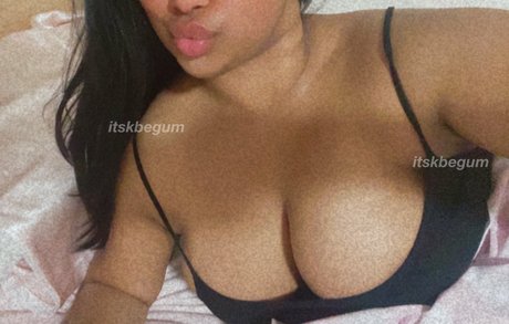 kjbegum nude on onlyfans