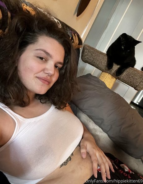 hippiekitten 420 only fans leaked