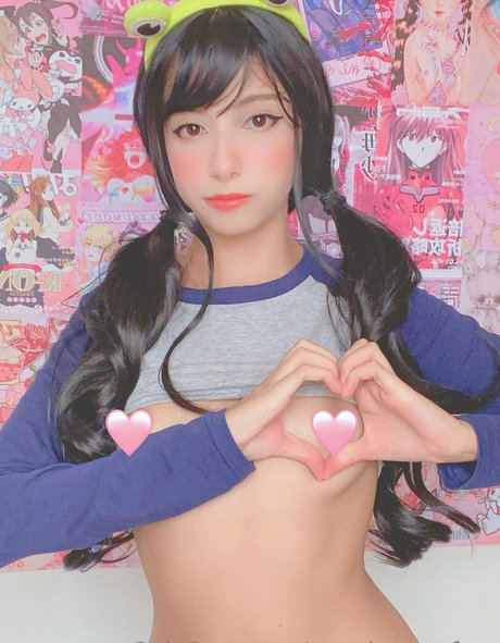 annekuronofree onlyfans boobs