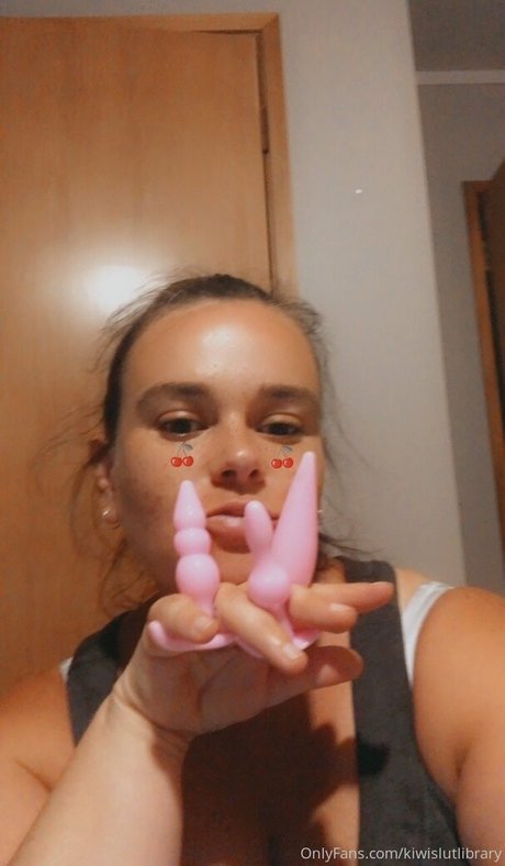 kiwilibrary onlyfans leaks