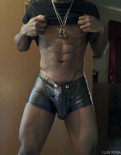 siryoga only fans nude