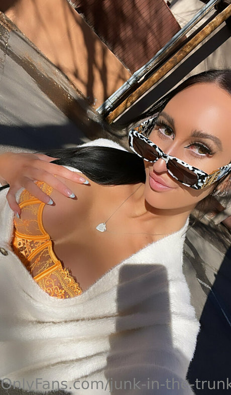 elleventures feet onlyfans