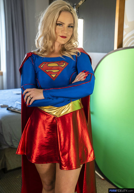 Lisey Sweet onlyfans model