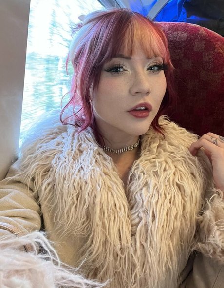 Eva Ray onlyfans strip