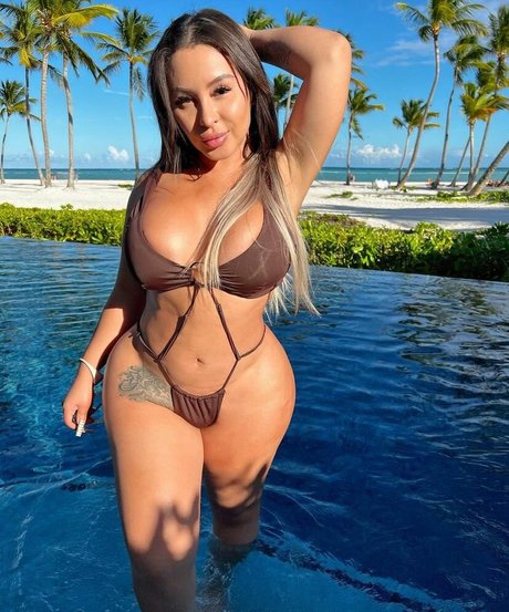 vickylicious onlyfans nude photos