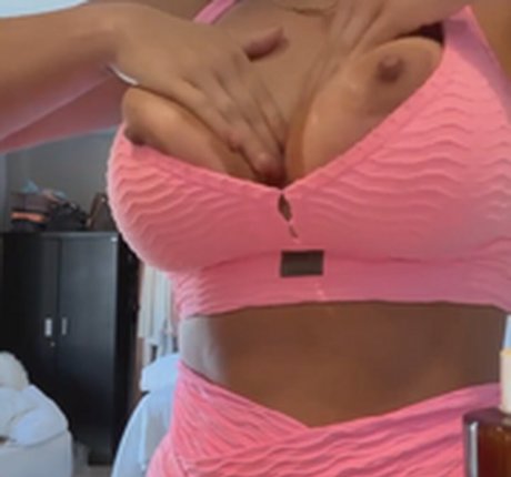 Sil Torra Torra nude onlyfans