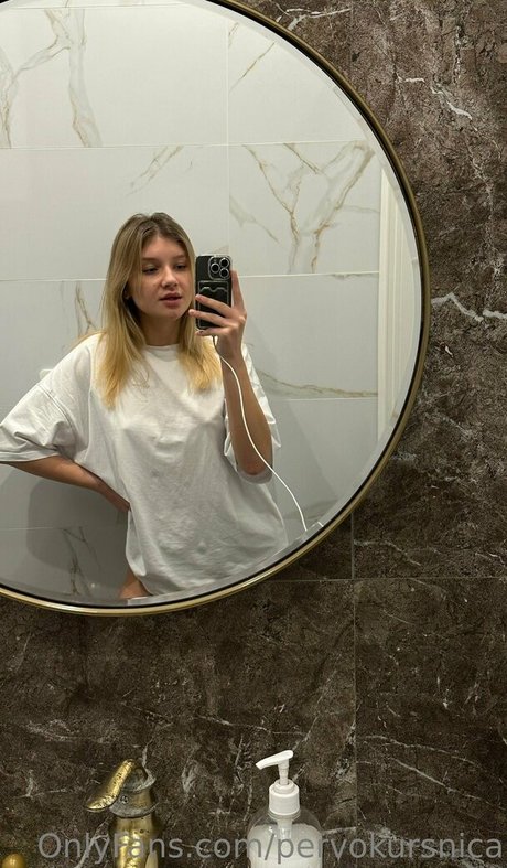 pervokursnica only fans content