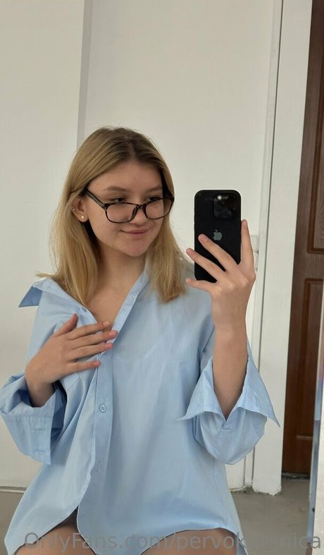 pervokursnica leaked nudes onlyfans