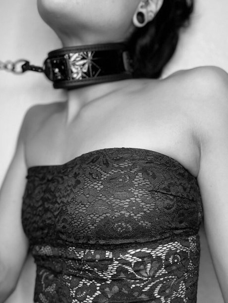 rainin falls onlyfans leake