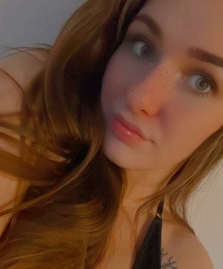 Ella Estrid onlyfans nude pictures