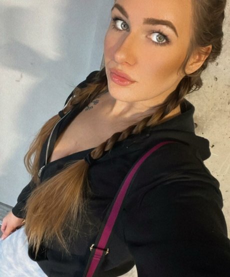 Ella Estrid onlyfans leak free