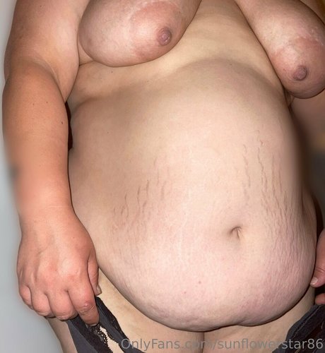 sunflowerstar86 onlyfans striptease