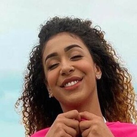 Emelly Souza naked onlyfans