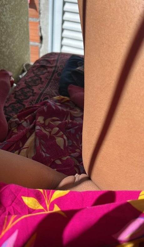 Emelly Souza onlyfans leak