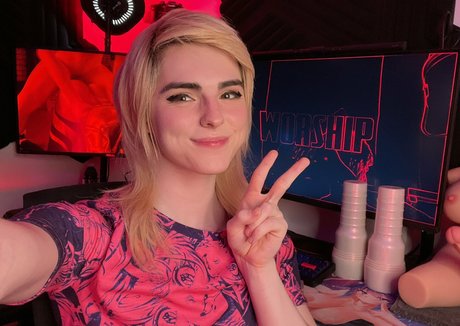 curly hair teen onlyfans sexy xxx shot