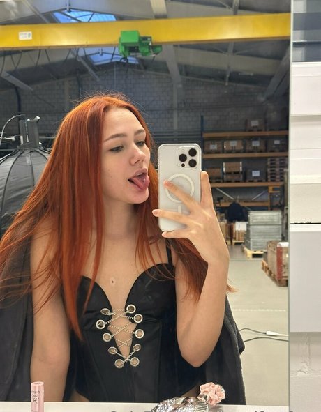 jennifer foxy onlyfans public photos