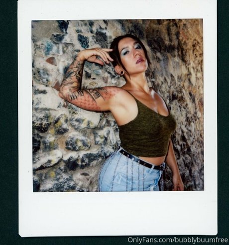 bubblybuumfree onlyfans model photo