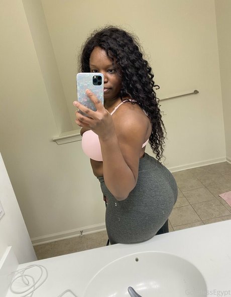 ThatChocoBxtch only fans leaks