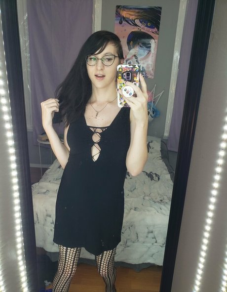 gothravemom leaked onlyfans