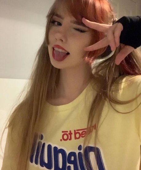 Maisie Francesca tits onlyfans