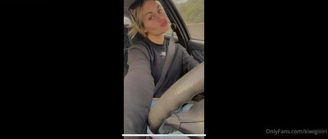 kiwigiiiirl onlyfans nudes leaks