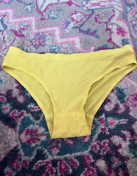 persianbrat69 onlyfans nudes