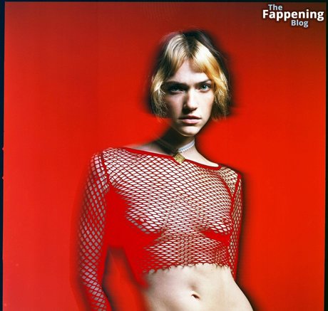 Violett Beane only fans nude