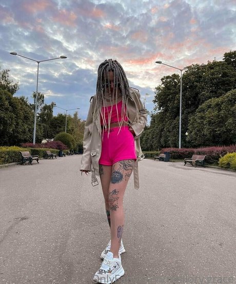 mallory grace onlyfans x