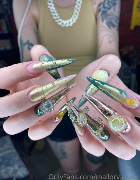 mallory grace onlyfans explicit content