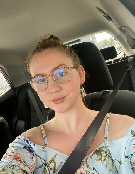 humorousbeauty onlyfans nude photos