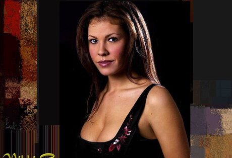 Nikki Cox nude leaks onlyfans