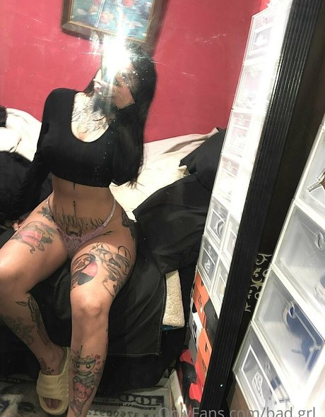 bad grl_ onlyfans content type