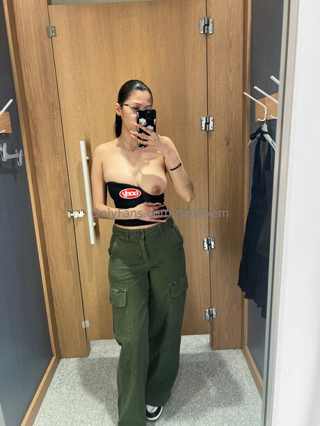 Dvddyem desnuda onlyfans