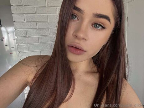 Cutie Dixie onlyfans pics leaked