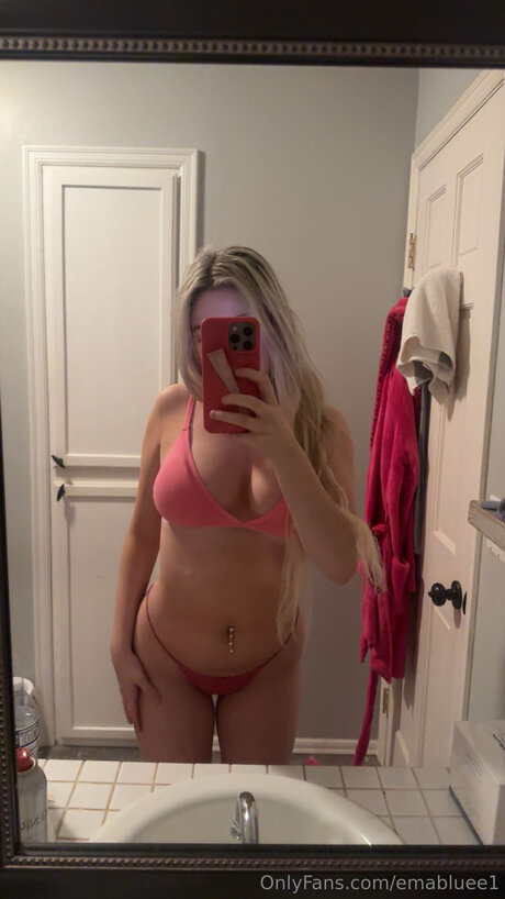 Emabluee1 leaked onlyfans xxx