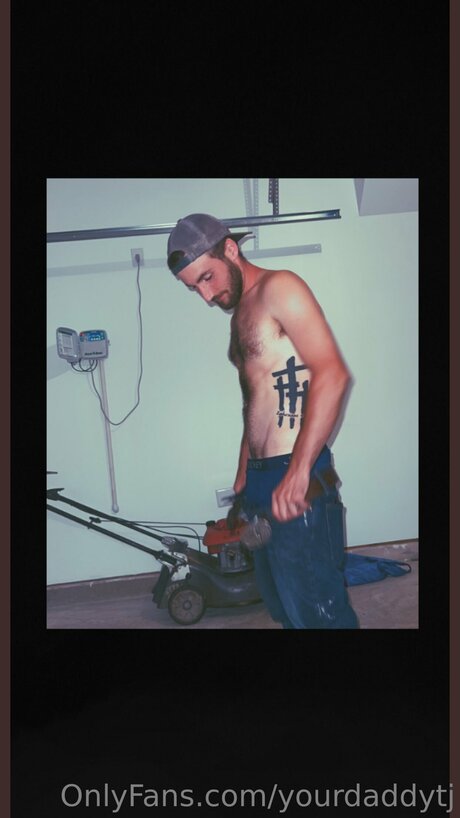 Yourdaddytj onlyfans photos