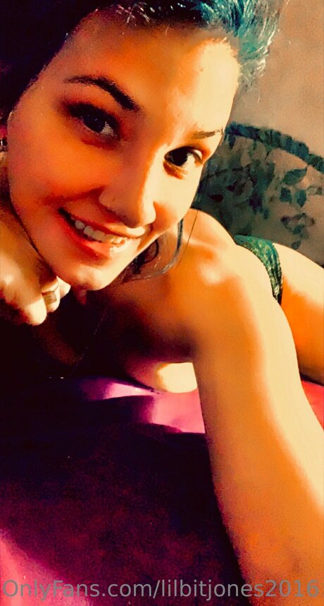 Lilbitjones2016 onlyfans nudes